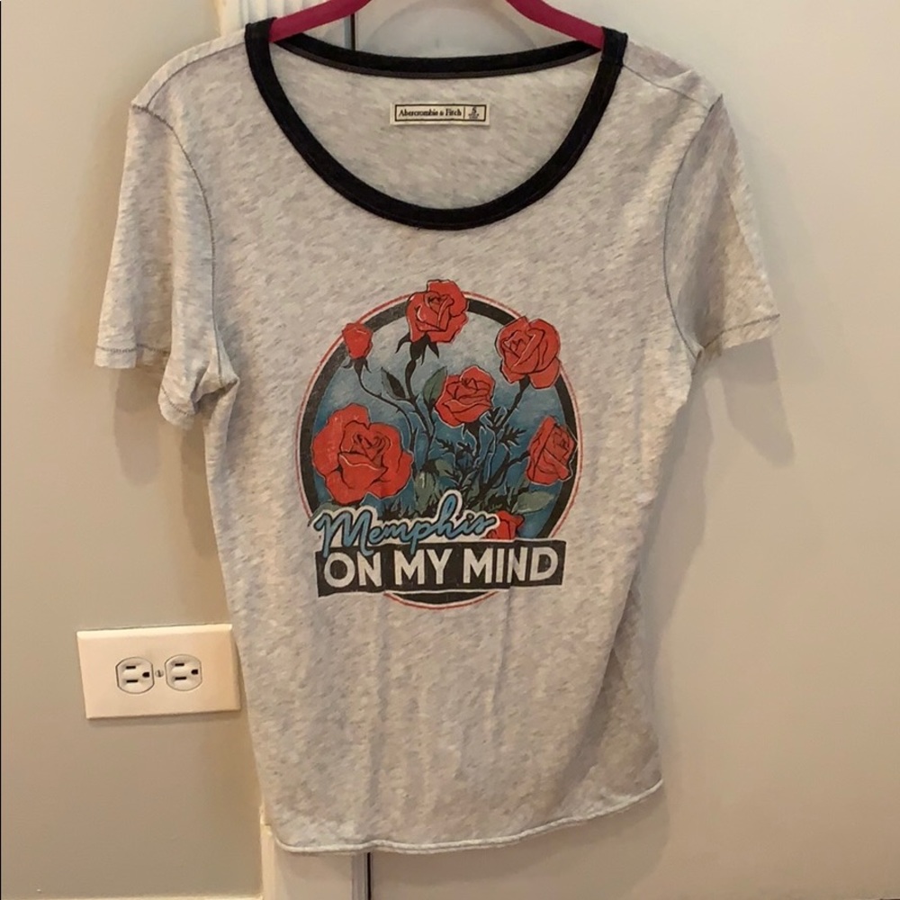 Abercrombie & Fitch Graphic Tee